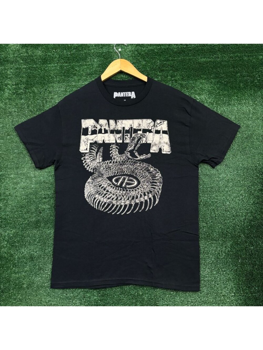 Pantera Snake T-Shirt Size Medium